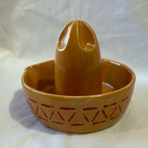 Simple Sombrero Hat Juicer